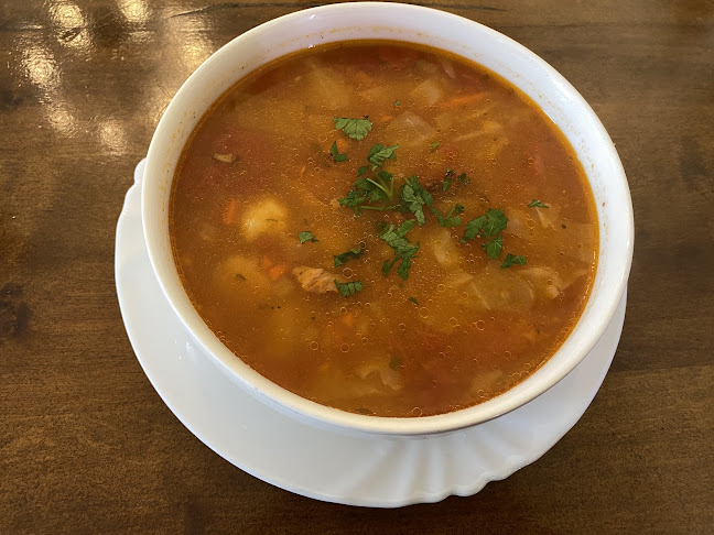 Comentarii opinii despre Pod kogutem