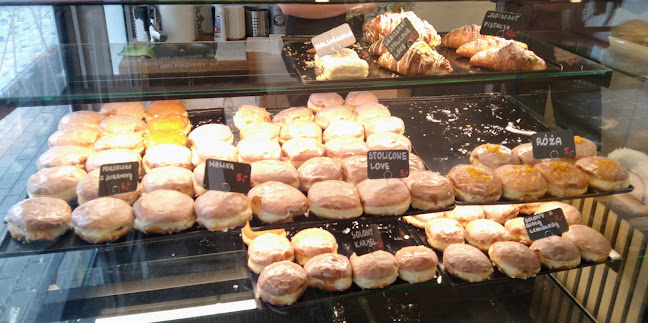 Stolica Lodów Pączków - Sowińskiego 53a - Warszawa