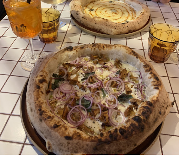 POLLYPIZZA NEOPOLITAN