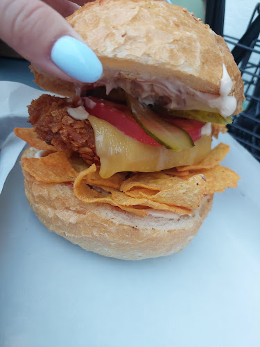 Just Burger Nysa Open Times