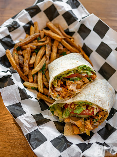 Opinii despre KURA Buffalo Wings & Craft Beer în Warszawa - Gastronomia