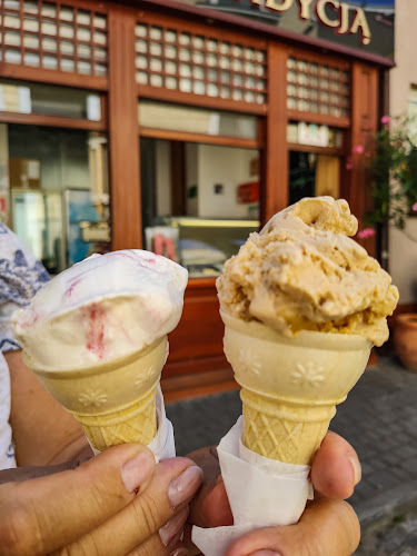 Lody z Tradycją