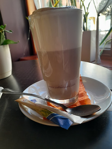 Kawiarnia Ambrozja w Oleśnicy - Gastronomia