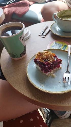 Comentarii opinii despre The White Bear Coffee Liniarskiego