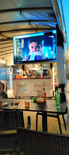 Opinii despre Black & White Grill & Drink Bar în Międzyzdroje - Gastronomia