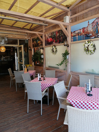 trattoriafamilia.business.site