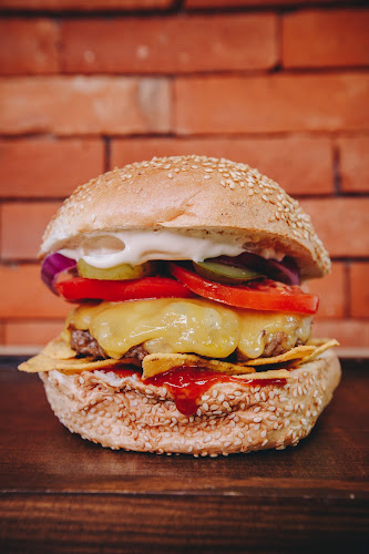 Just Burger Nysa Open Times