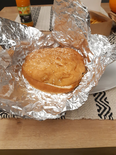 Comentarii opinii despre Lucky Food Burger