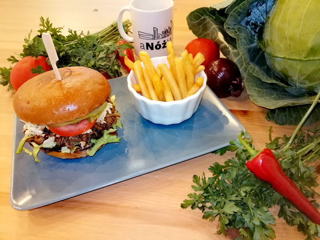 a Nóż Widelec - Gastronomia