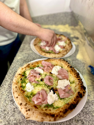 Pokusa and pizza - Gastronomia