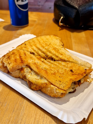 Comentarii opinii despre Zbyszko Bar