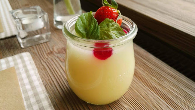 Grzybowa 12, 04-483 Warszawa