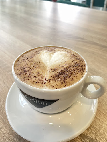 Comentarii opinii despre Cosmos Greek Food & Coffee