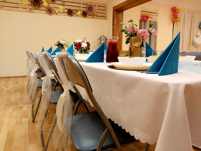 Bistro na Pięterku . Restauracja Kuchnia domowa Jedzenie na miejscu na wynos i z dostawą - Poznań