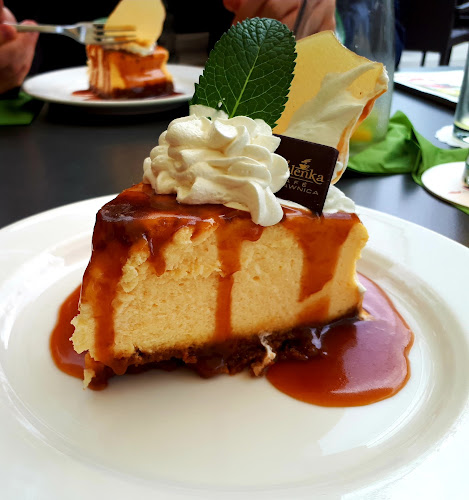 Comentarii opinii despre Cafe Helenka