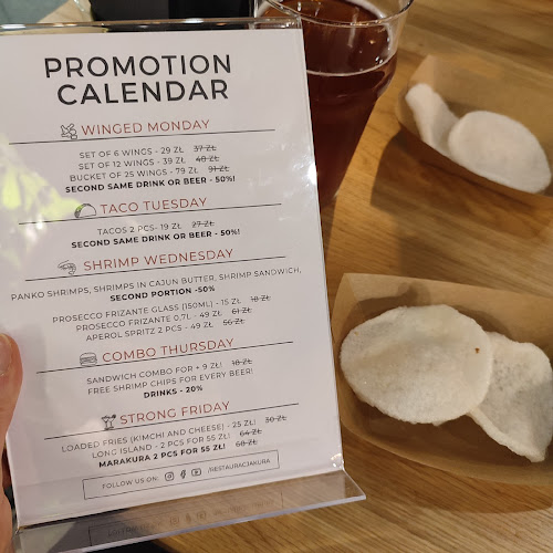 Opinii despre KURA Buffalo Wings & Craft Beer în Warszawa - Gastronomia