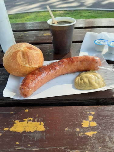 Bar 'Przystań' i Parking - Gwieździn