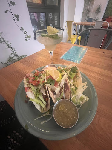 Opinii despre Amigos Mexican Restaurant în Poznań - Gastronomia