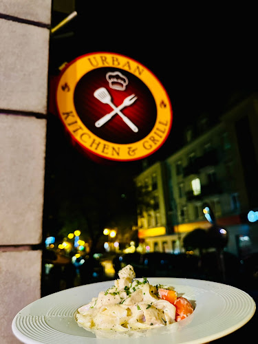 URBAN KITCHEN & GRILL - Gastronomia