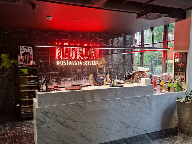 Dziedziniec Starej Poczty ( Wejście Przez Bramę, Dolnych Wałów 8, 44-100 Gliwice