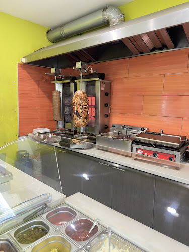 Opinii despre Al'modhina Kebab & Grill în Warszawa - Gastronomia