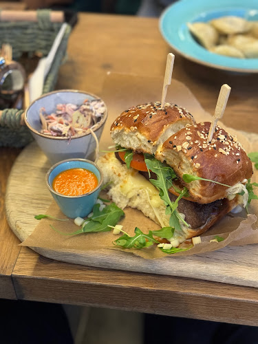 CAVA Organic Bistro Café Złote Tarasy