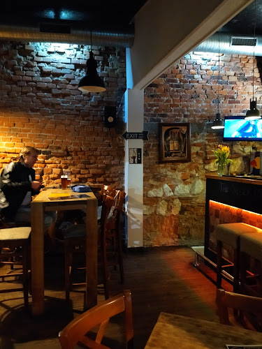 Comentarii opinii despre Fog House Pub & Grill