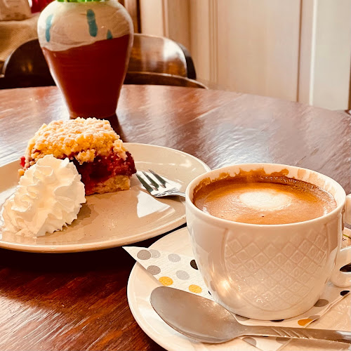 Herbaciarnia pod filarami