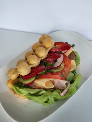 Włoska ROBOTA Lody Włoskie, Własnej roboty i gofry - Gastronomia