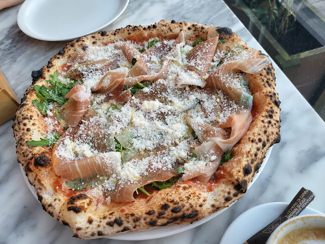 Opinii despre La Fontana Pizza Napoletana în Tychy - Gastronomia