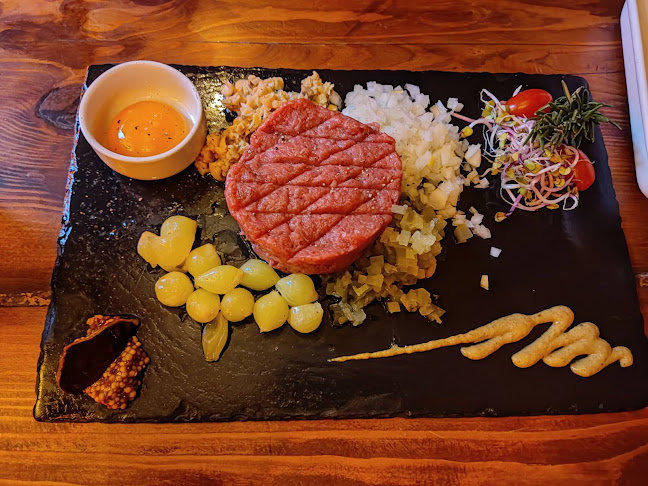 Opinii despre Restauracja Dwór Rozłogi în Zielonka - Gastronomia