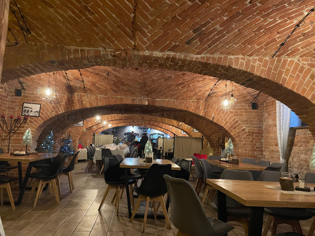 Piwniczna Restauracja & Pub