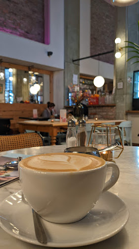 Bułkę przez Bibułkę | Żurawia - Gastronomia