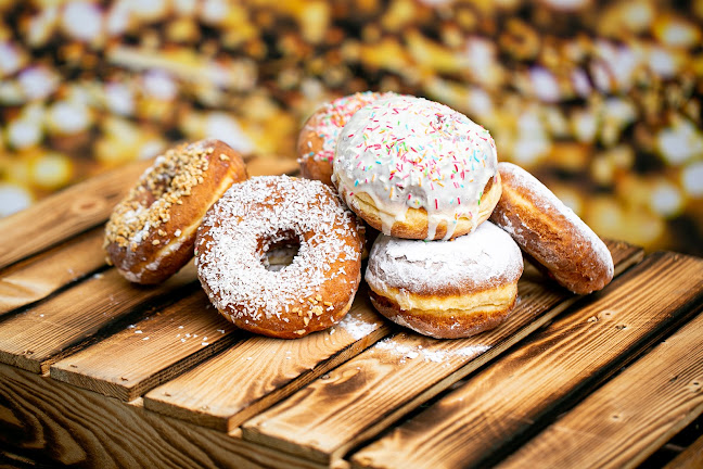 Comentarii opinii despre Piekarnia Cukiernia Konopki - sklep firmowy ul. Konstytucji 3 Maja 32 A