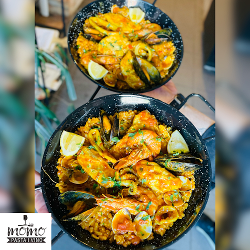 MOMO Pasta i Vino - Gastronomia