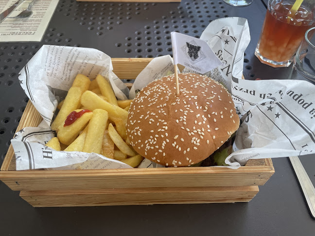 Restauracja Dziki Zakątek - Warszawa