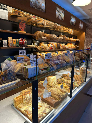 Opinii despre Piekarnia-Cukiernia Ele(Lubaszka) în Warszawa - Gastronomia