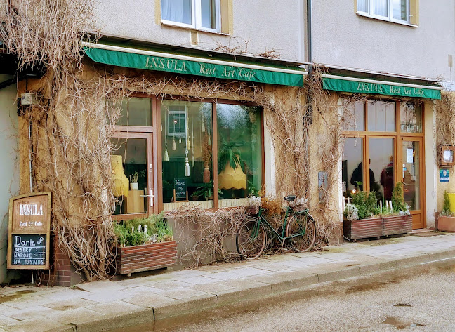 Insula Rest Art Cafe