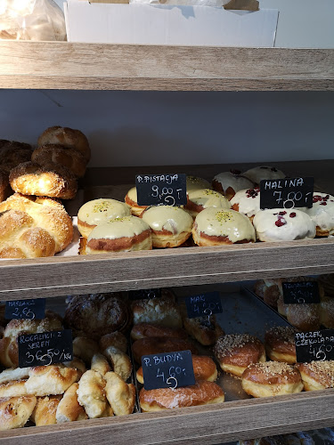 Reviews of Kwiatkowski Mirosław Piekarstwo-cukiernictwo in Dzierżoniów - Gastronomia
