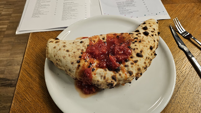 Topiel 12, 00-342 Warszawa