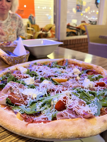 „JaPa Club” – Pizzeria i drink bar - Gastronomia