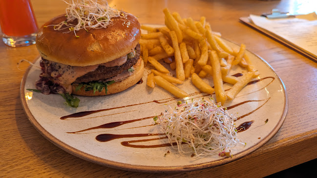 Karczma Niedźwiedź i spółka