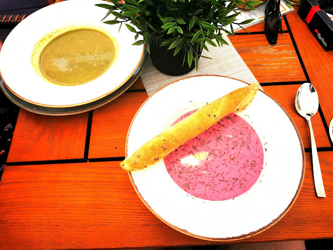 Opinii despre Kazamaty Pub & Restaurant în Nysa - Gastronomia