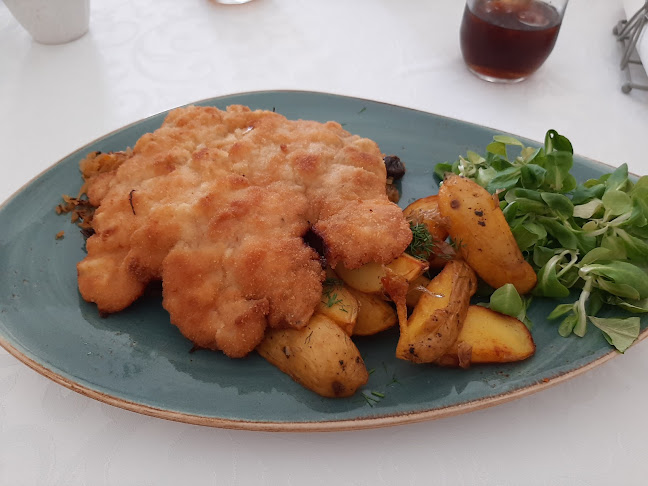 Opinii despre Restauracja Piławski Dwór în Piława - Gastronomia