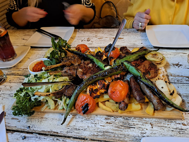 EFES KEBAB - Gastronomia