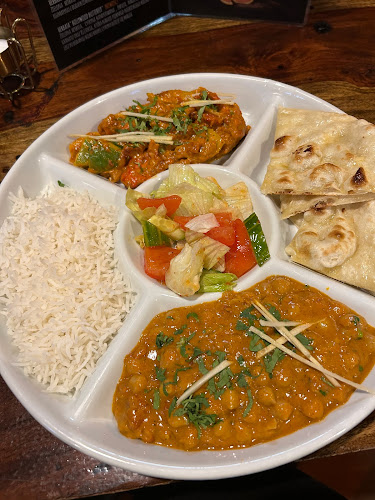 al. Jana Pawła II 9/11, 81-370 Gdynia