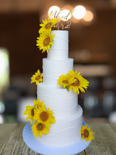 Dominika Z Wypiekami - pracownia tortów i ciast artystycznych - Gastronomia