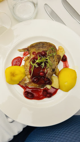 American House Baletowa Restauracja & Pokoje Gościnne - Gastronomia