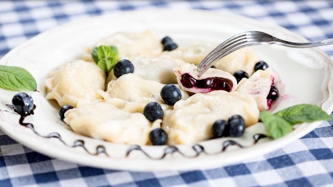 Opinii despre Restauracja Cela Pod Różą - Pierogarnia & Naleśnikarnia în Leszno - Gastronomia