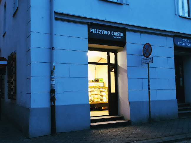 Opinii despre Pieczywo, ciasta - Wyrób własny în Nowy Sącz - Gastronomia